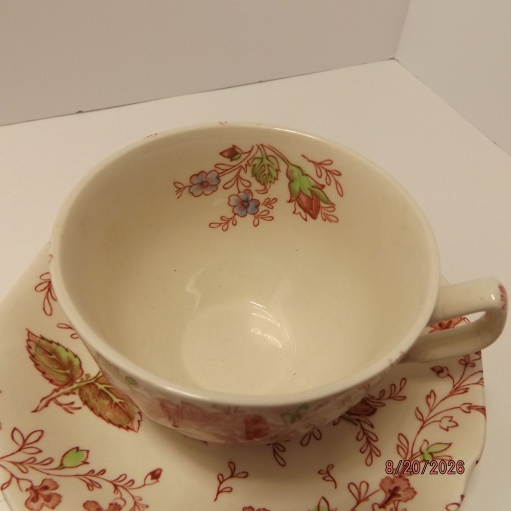 Johnson Bros Rose Chintz 4 Piece Tea Cup & Saucer Set - Made in England